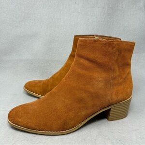 CLARK'S Breccan Myth Suede Boot Women’s Size 9M.